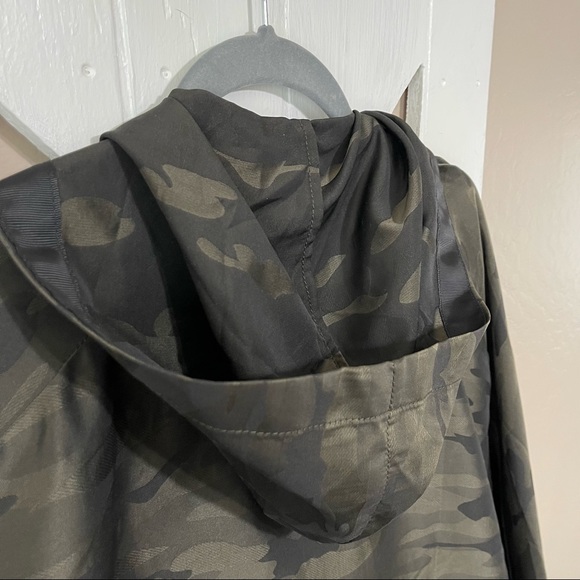 BLANK NYC camo lightweight hooded jacket green black XS Kimono drawstring - Picture 8 of 12